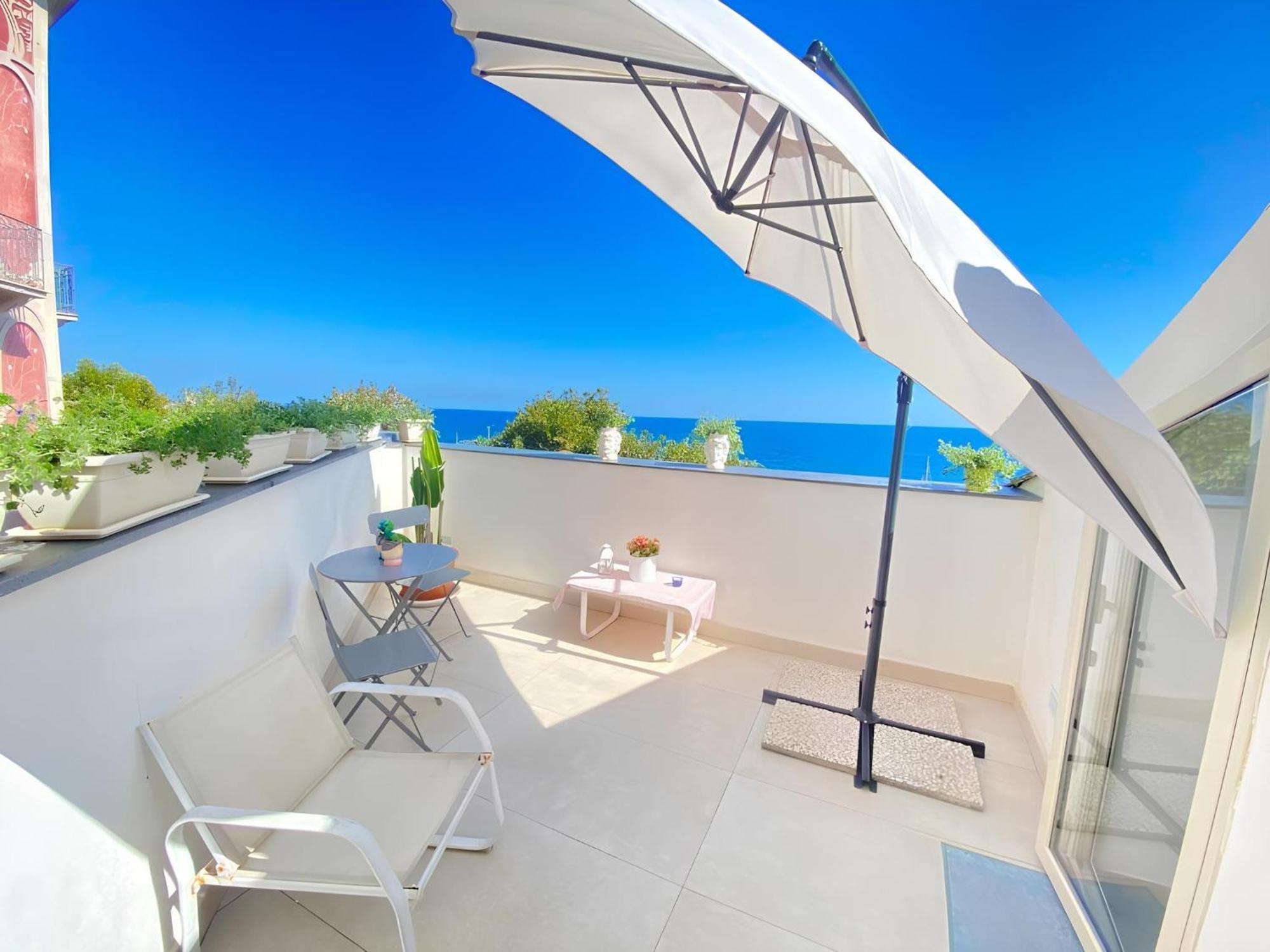 Mare Damuri Con Terrazza Vista Mare Apartment Catania Exterior photo